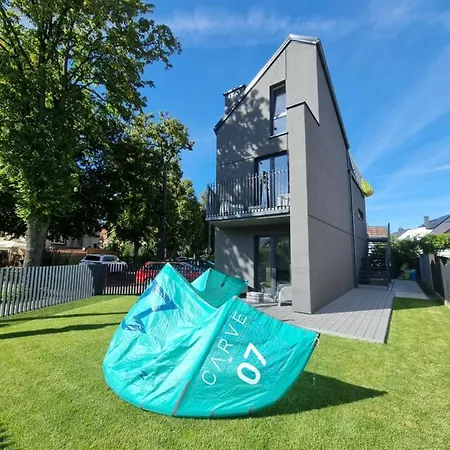 Surfhouse Gdansk Oliwa Apartment Exterior photo